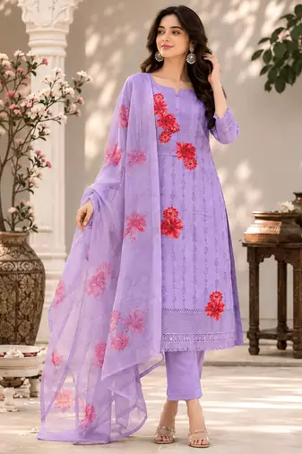 Raniriwaaz Lavender Petal Elegance Kurta Set