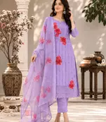Raniriwaaz Lavender Petal Elegance Kurta Set