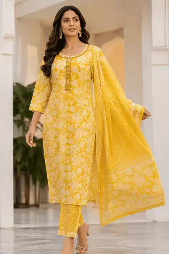 Raniriwaaz Sunehri Blossom Kurta Set