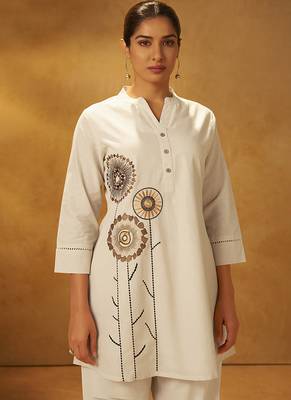 White embroidered cotton co-ord set 4