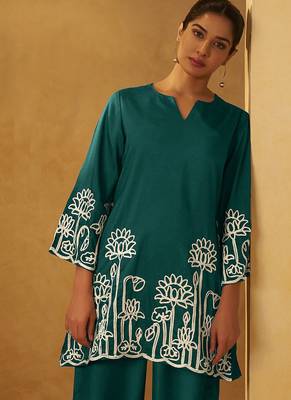 Dark green embroidered cotton blend co-ord set 4