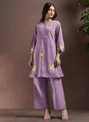 Lilac embroidered roman silk co-ord set 3