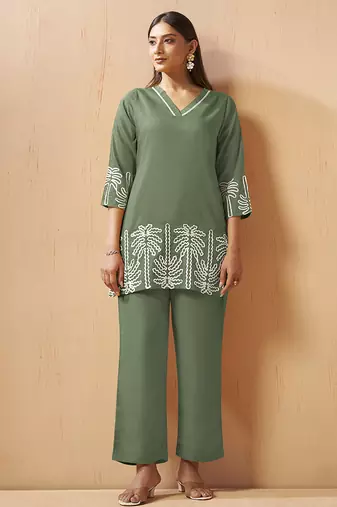 Green embroidered cotton blend co-ord set