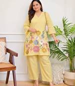 Women's Yellow Floral Embroidered Kurta and Wide-Leg Pants Co-ord Set