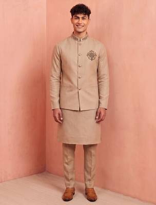 Men linen kurta trouser and jacket set 1