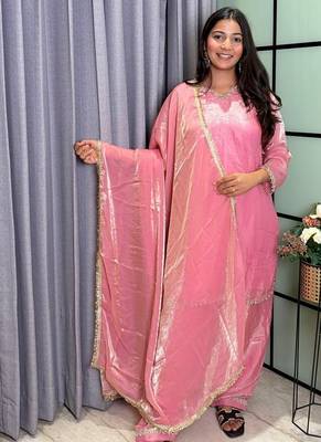 peach color mirror and moti embellished lace border silk blend kurti pant set 4