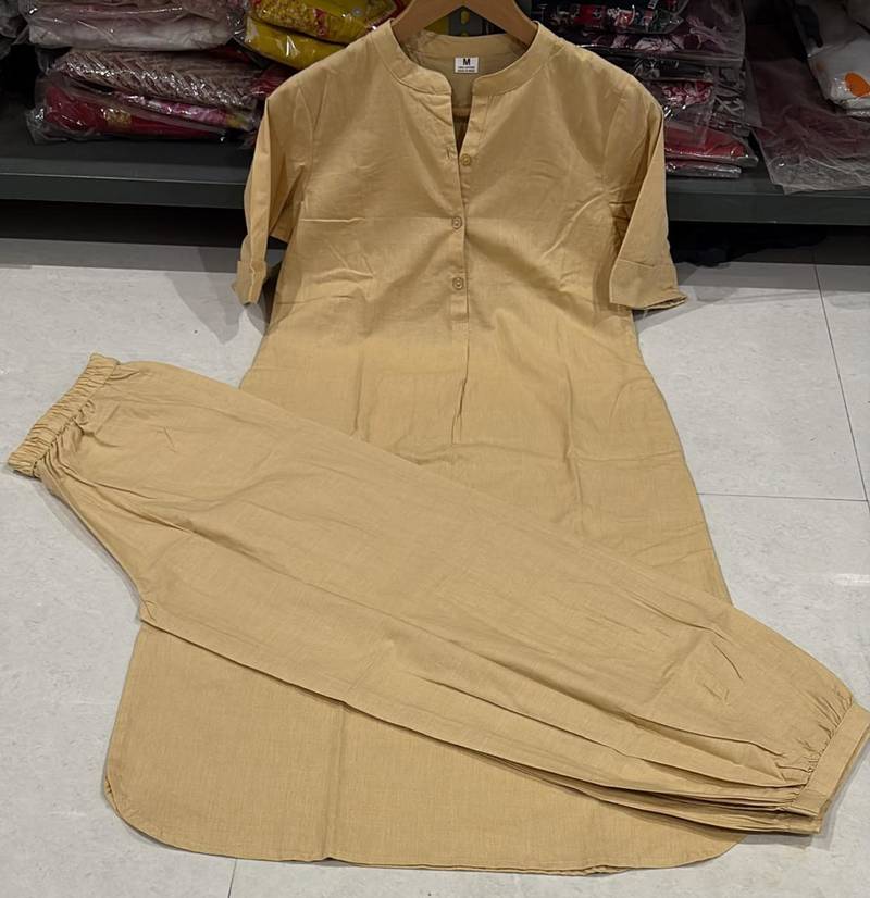 Women's Solid Beige Kurta and Pants Set with Mandarin Collar