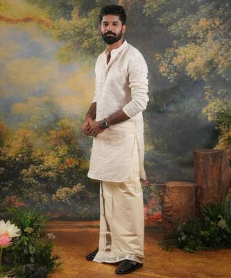 Silver Men's festive tissue kurta in silver zari 2