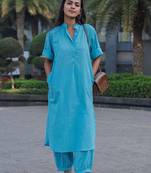 Women's Solid Teal Kurta and Pants Set with Mandarin Collar