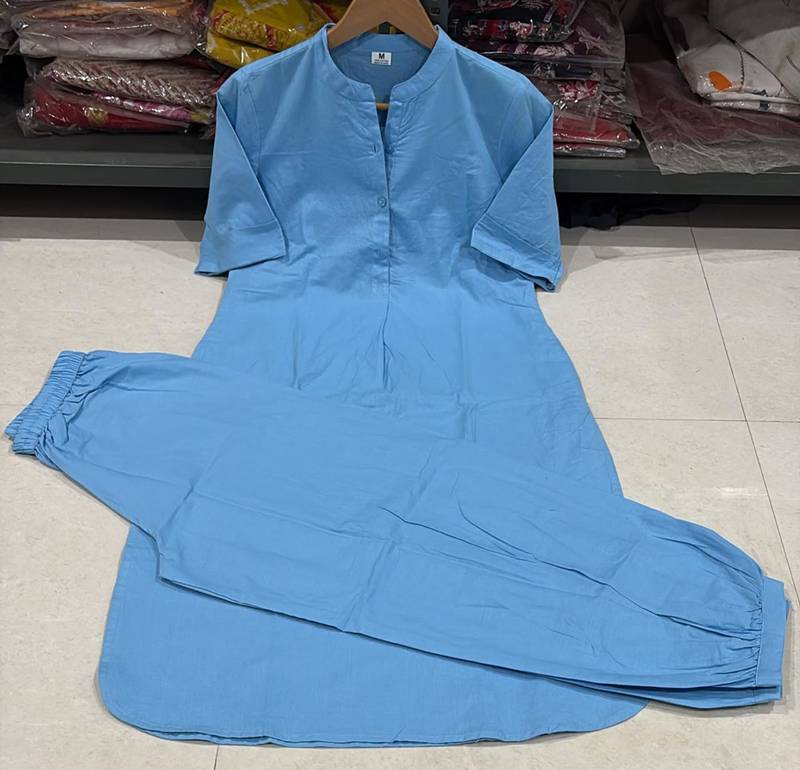 Women's Solid Teal Kurta and Pants Set with Mandarin Collar