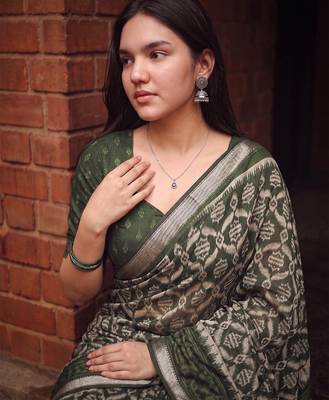 Women polyester viscose chanderi ikkat printed saree with zari border 2