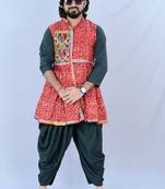 Men bandhani printed empire mirror work kurta with dhoti pants