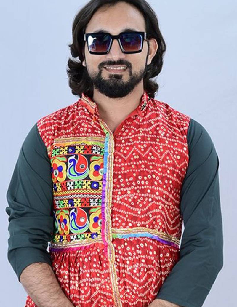 Men bandhani printed empire mirror work kurta with dhoti pants