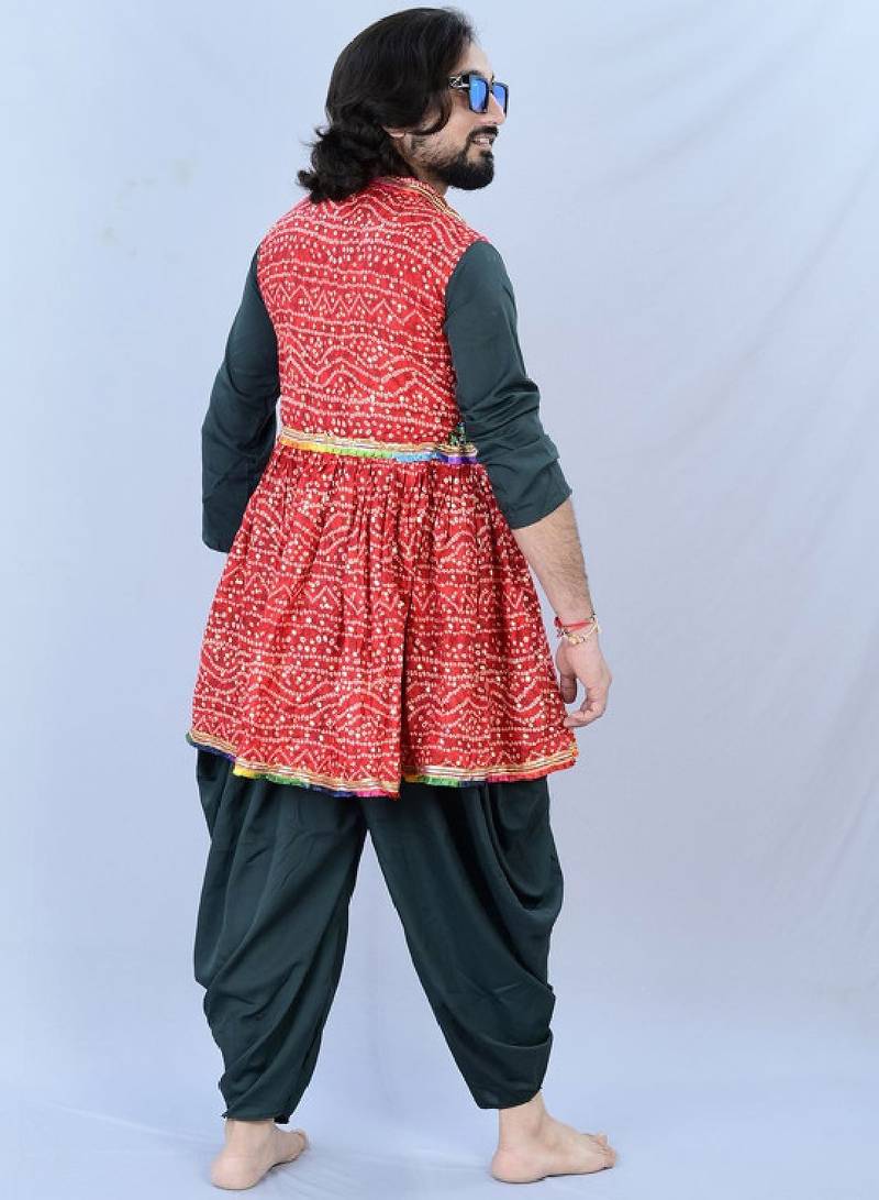 Men bandhani printed empire mirror work kurta with dhoti pants