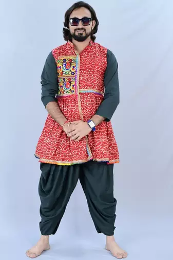 Men bandhani printed regular mirror work kurta with dhoti pants