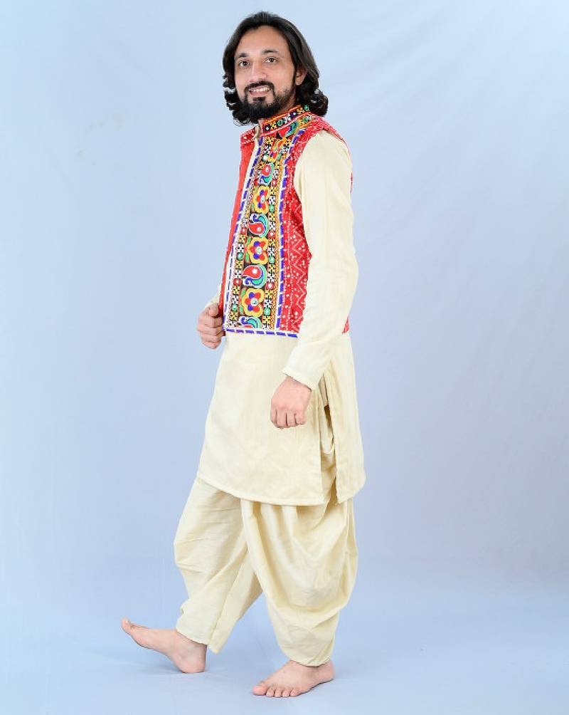 Men floral embroidered cotton nehru jacket