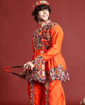 Ethnic motifs embroidered angrakha navaratri kediya with dhoti pants & dandiya - free size 1
