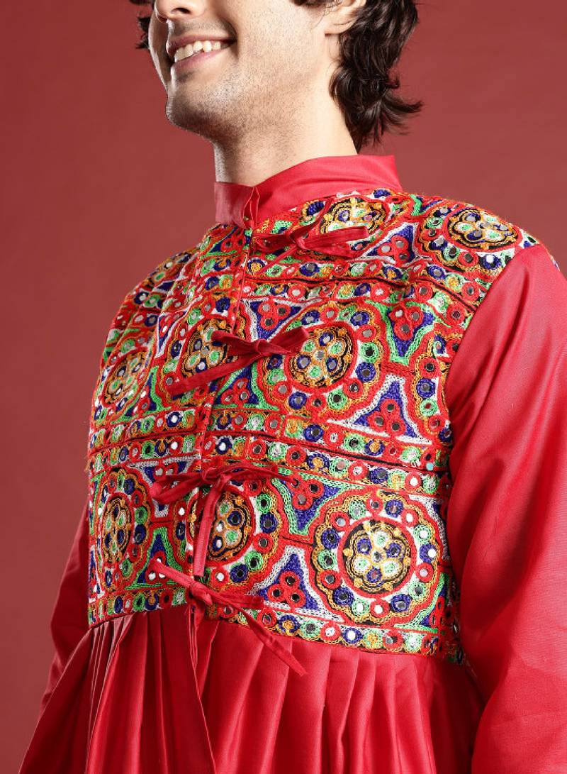 Ethnic motifs embroidered angrakha navaratri kediya set with dandiya & cap - free size