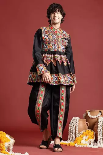 Men ethnic motifs embroidered pleated mirror work kediya set with cap & dandiya