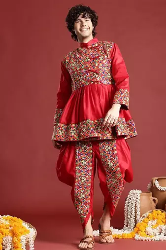 Ethnic motifs embroidered angrakha navaratri kediya set with dandiya & cap - free size