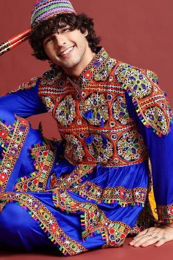 Men embroidered pleated mirror work kediya set with cap & dandiya- free size