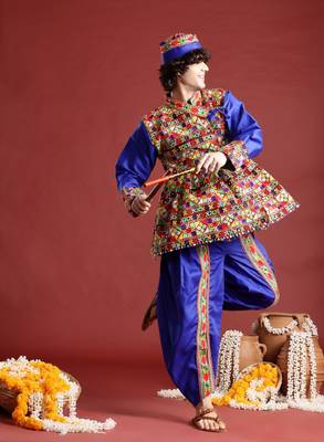Ethnic motifs embroidered angrakha navaratri kediya set with dandiya & cap - free size 4