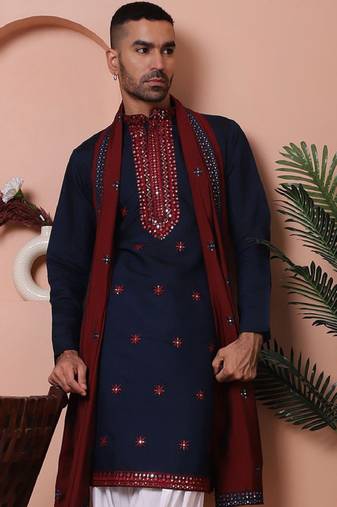 Floral embroidered chikankari mandarin collar kurta