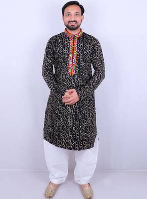 Men ethnic motifs embroidered regular mirror work kurta with pyjamas 1