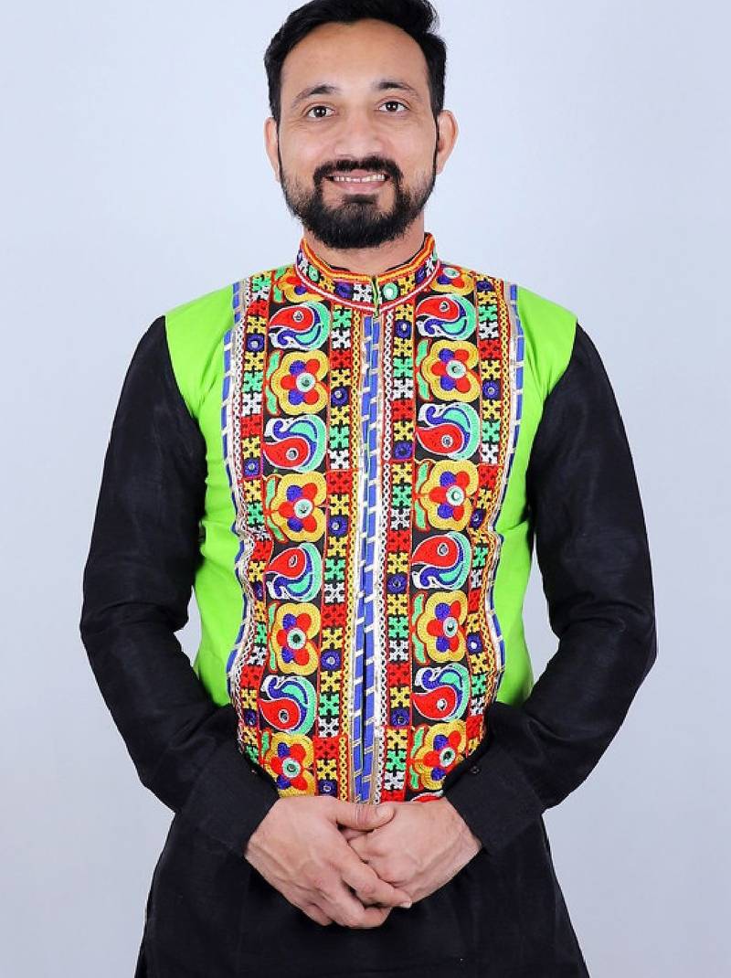 Men floral open front jacket with embroidered