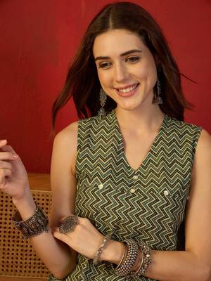 Green  print cotton kurti 5