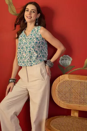 Blue & white floral print cotton kurti