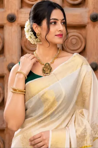 Woven Design Zari Tissue Designer Kasavu Saree