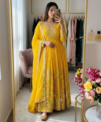 Yellow faux georgette embroidered flared gown set 2
