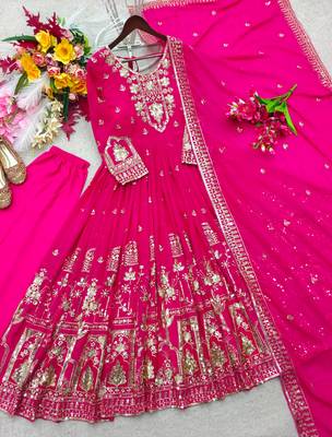 Rani-pink faux georgette embroidered flared gown set 4