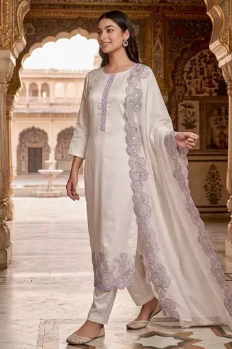 Off-white silk blend embroidered kurta set