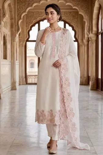 Off-white silk blend embroidered kurta set