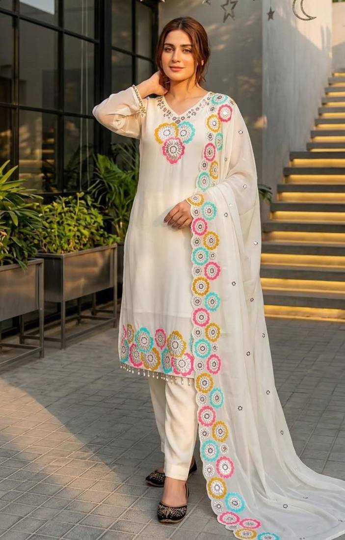 Off-white silk blend embroidered kurta set