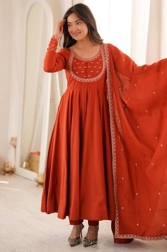 Dark-orange silk blend embroidered flared gown set