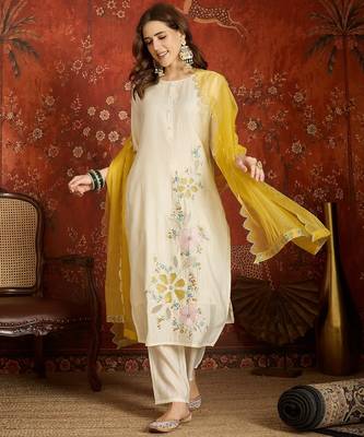 Off white embroidered silk blend 3-piece suit set 1