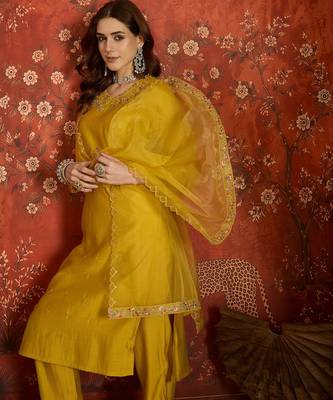 Mustard embroidered silk blend 3-piece suit set 4