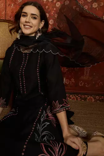 Black embroidered silk blend 3-piece suit set