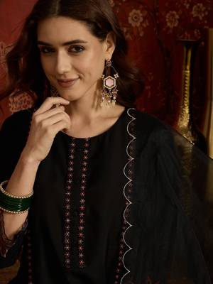 Black embroidered silk blend 3-piece suit set 5