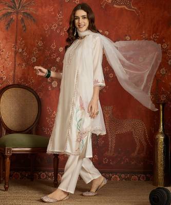 Off white embroidered silk blend 3-piece suit set 2