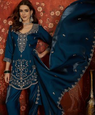 Navy blue embroidered silk blend 3-piece suit set 4