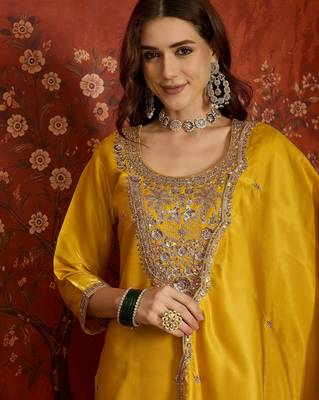 Mustard embroidered silk blend 3-piece suit set 4