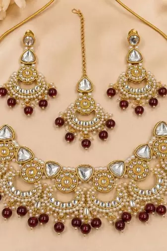 maroon necklace set with earrings & tikka  kundan & agate stone  gold plated