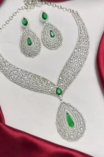Emerald Green CZ Bridal Necklace Set, Silver Teardrop Pendant, Art Deco Crystal Jewelry