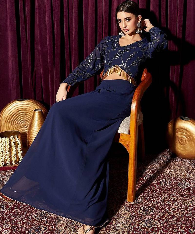 Embellished V-Neck Top With Skirt