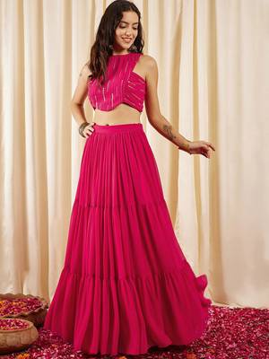 Embellished Sleeveless Crop Top With Skirts 3