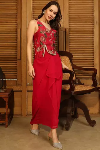 Red Printed V Neck Top With Skirt Co-Ords
